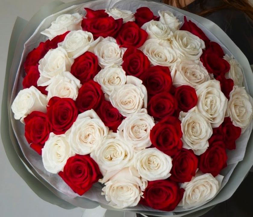 Red & White Rose Bouquet